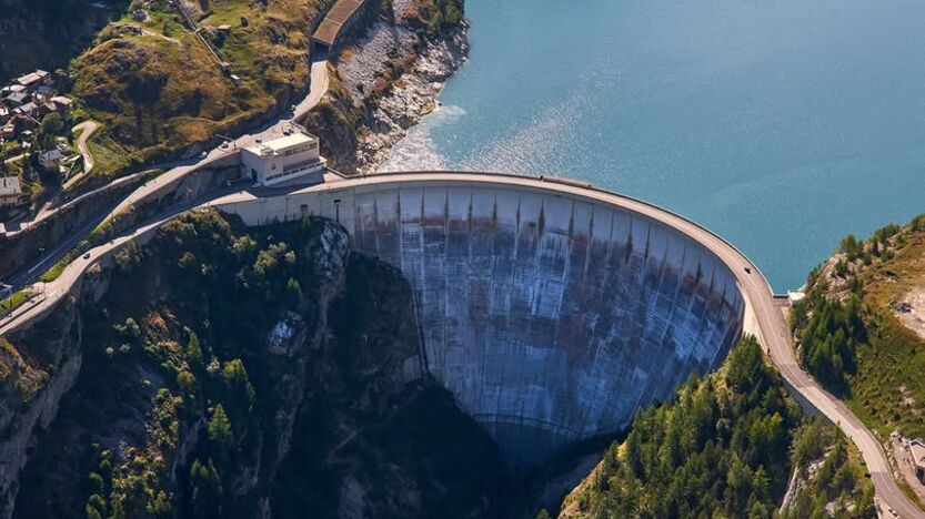 Essais annuels des vannes de vidanges de fond au barrage de Tignes